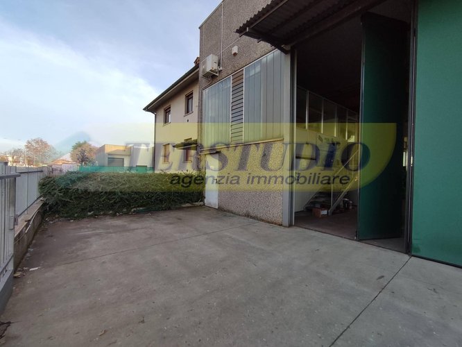 Capannone Industriale Spirano