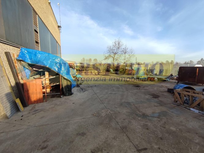 Capannone Industriale Spirano