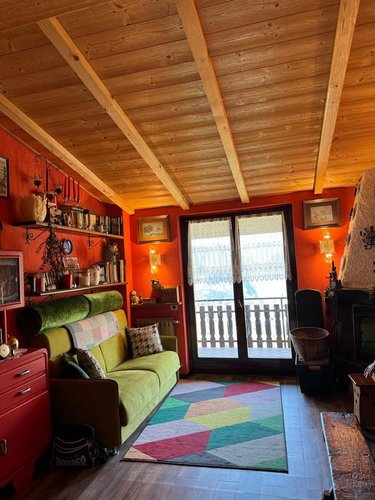 Oltre il Colle Zambla Alta, immerso nel verde, ottimo bilocale con camino e box Oltre il Colle