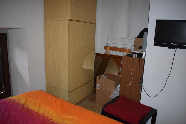 Cornalba trilocale su due livelli con guardino e arredo Cornalba