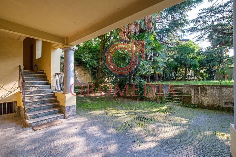 Stabile/Palazzo Seriate