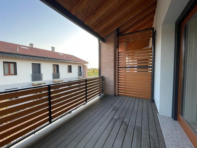Quadrilocale duplex ultimo piano con terrazzi e cantina Madone