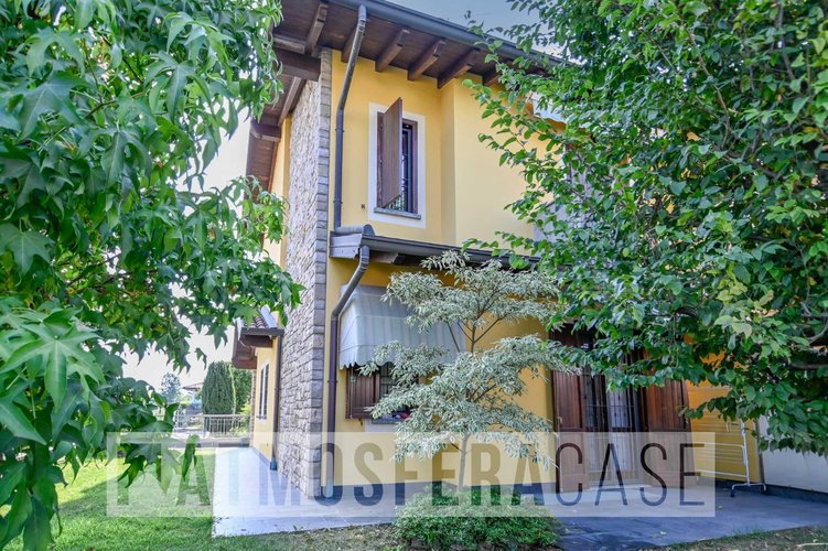 Villa o villino Castel Rozzone