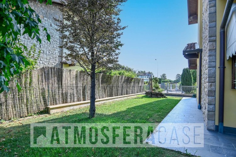 Villa o villino Castel Rozzone