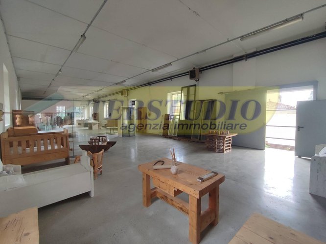 Magazzino Villa d'Adda