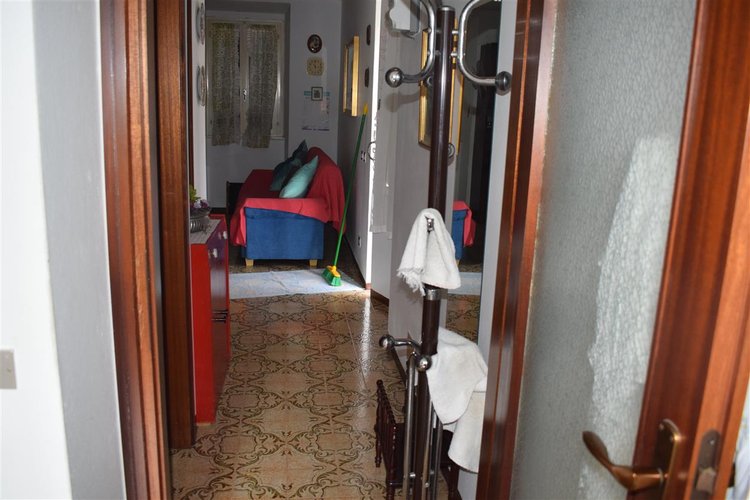 Costa Serina occasione due bilocali arredati con doppio box Costa Serina