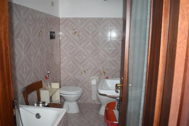 Costa Serina occasione due bilocali arredati con doppio box Costa Serina