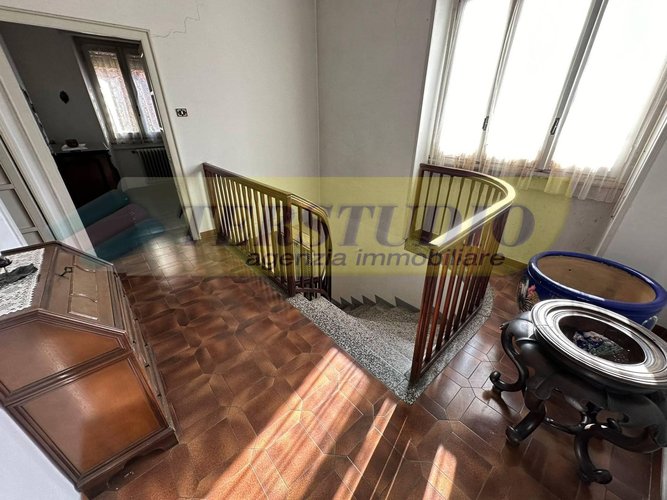 Villa o villino Merate