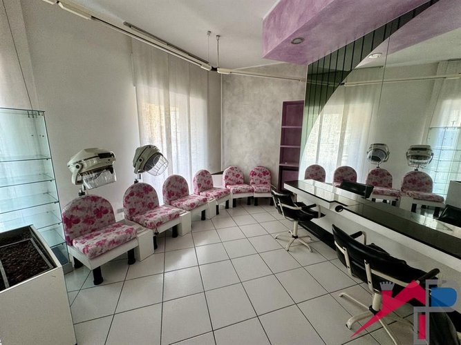 Locale commerciale nel centro di Calolziocorte Calolziocorte