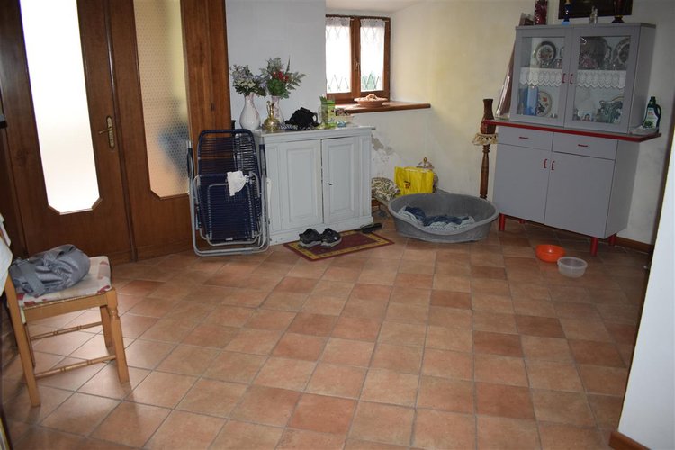 Serina Valpiana, tipica casetta d’epoca parzialmente ristrutturata Serina