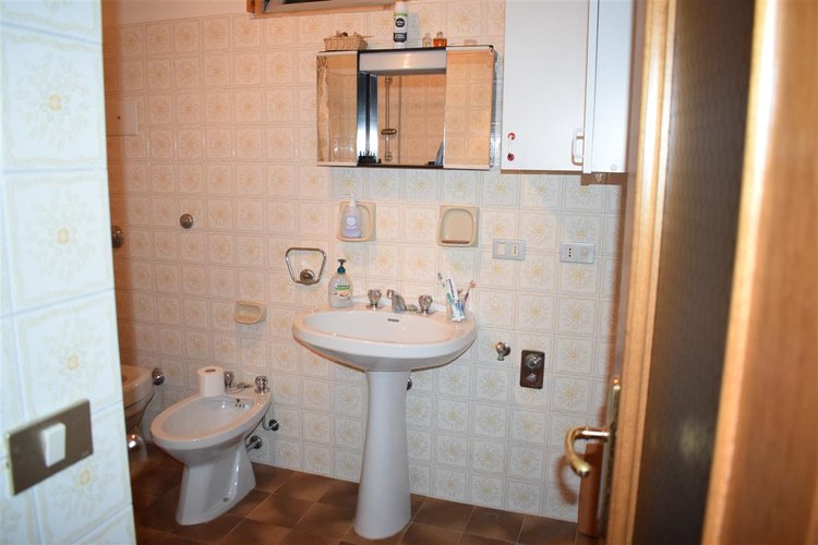 Serina Valpiana, tipica casetta d’epoca parzialmente ristrutturata Serina