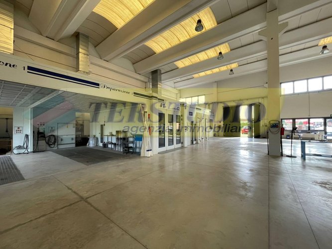 Capannone Industriale