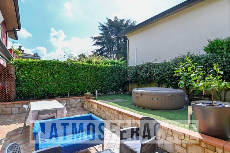 Villa a schiera Scanzorosciate