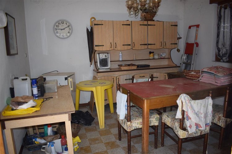 Algua Rosolo, casa d’epoca indipendente con godibilissima area pertinenziale Algua