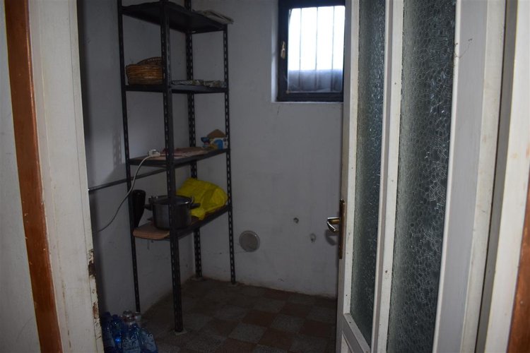 Algua Rosolo, casa d’epoca indipendente con godibilissima area pertinenziale Algua