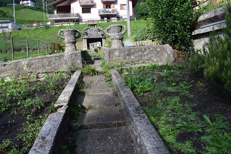 Algua Rosolo, casa d’epoca indipendente con godibilissima area pertinenziale Algua