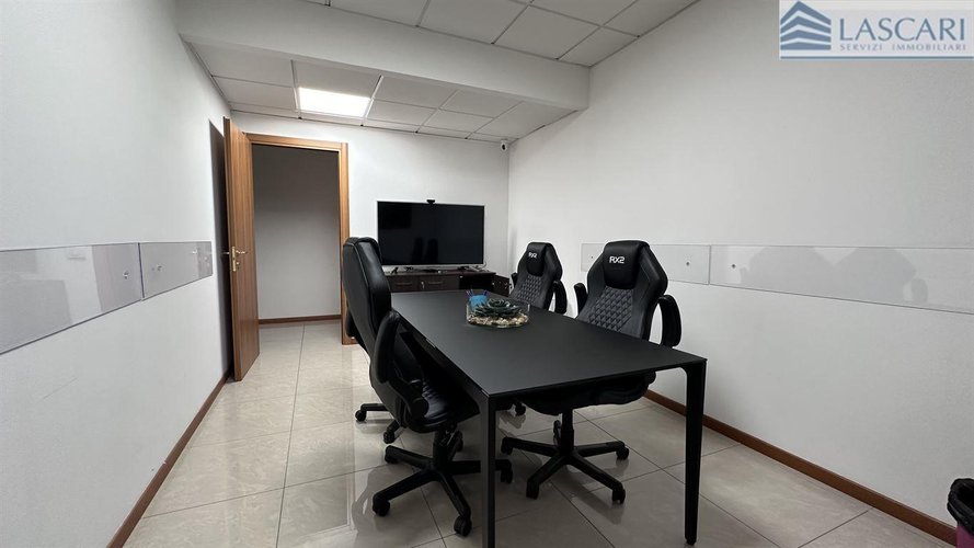 Ufficio 5 locali - Rif. 2361 Presezzo