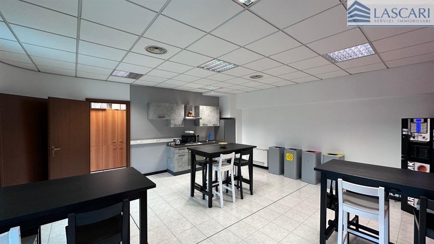 Ufficio 4 locali - Rif. 2634 Ambivere