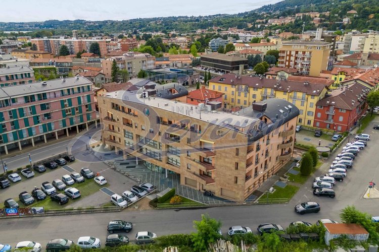 Attico / Mansarda Erba