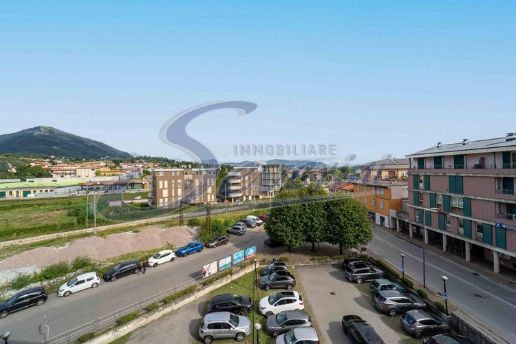 Attico / Mansarda Erba