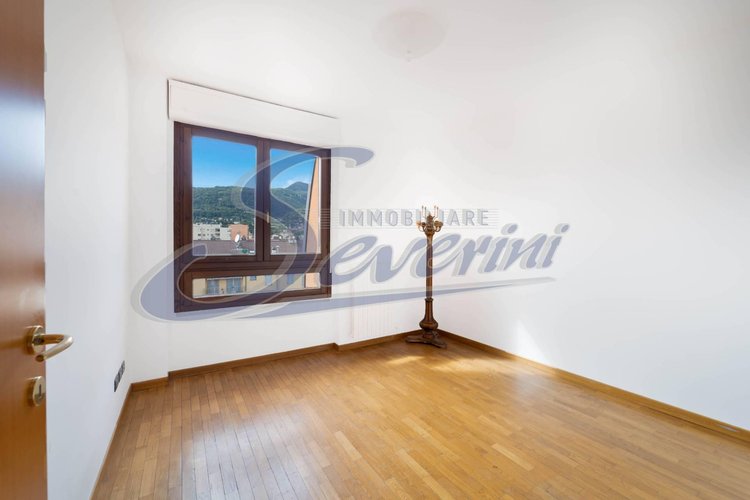 Attico / Mansarda Erba