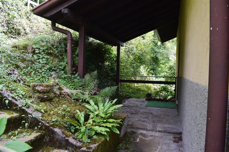 Serina vicino al centro, introvabile casetta singola con terreno di proprietà Serina