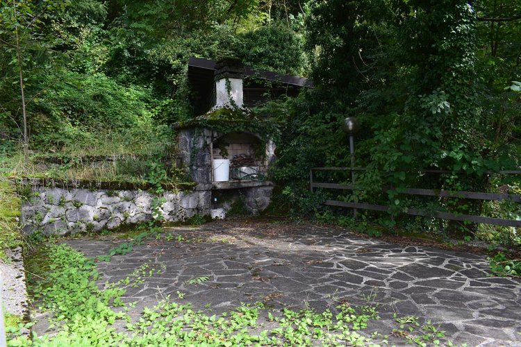 Serina vicino al centro, introvabile casetta singola con terreno di proprietà Serina