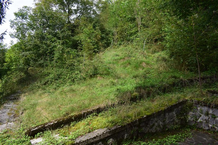Serina vicino al centro, introvabile casetta singola con terreno di proprietà Serina