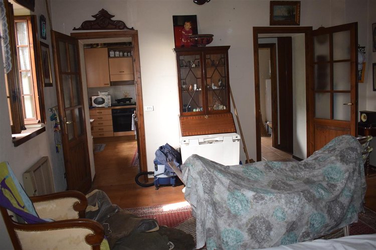 Serina vicino al centro, introvabile casetta singola con terreno di proprietà Serina