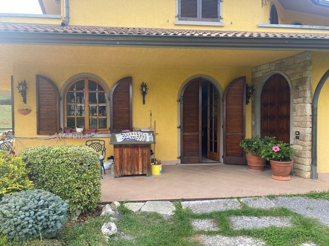 VILLA HOLLIWOODIANA! Val Brembilla