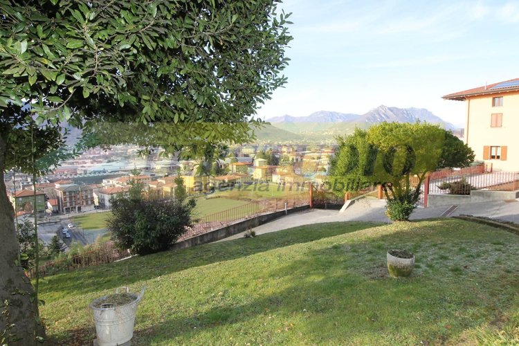 Villa o villino Calolziocorte