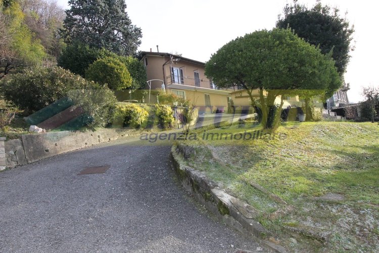 Villa o villino Calolziocorte