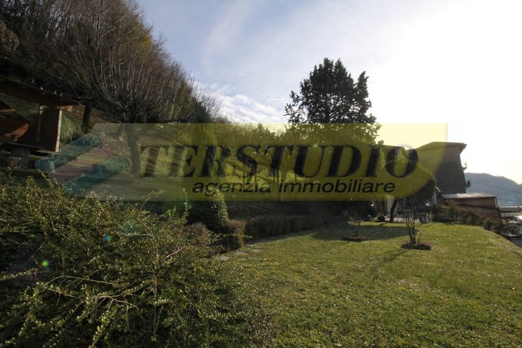 Villa o villino Calolziocorte