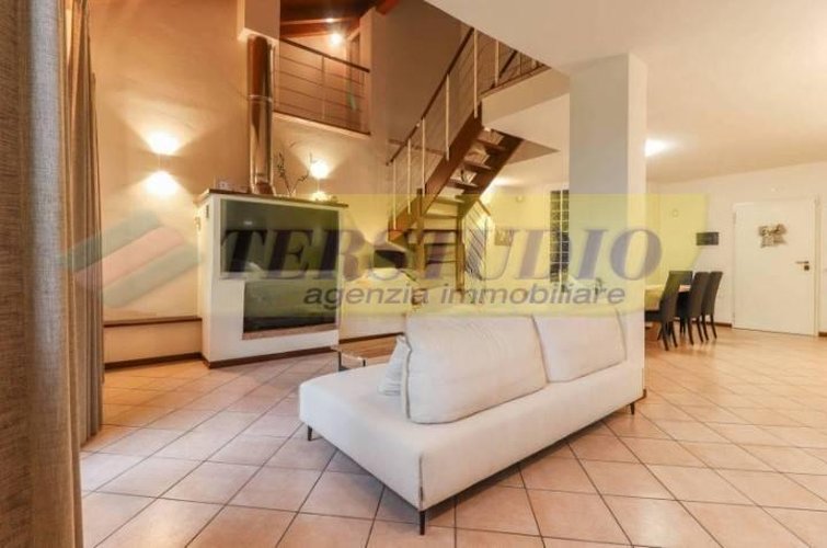 Villa o villino Palazzago