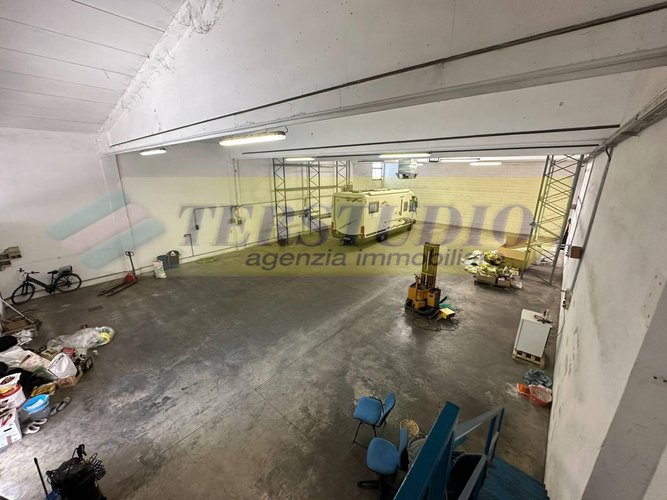 Capannone Industriale Bottanuco