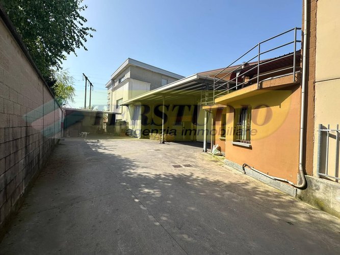 Capannone Industriale