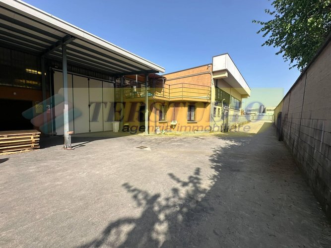 Capannone Industriale Capriate San Gervasio