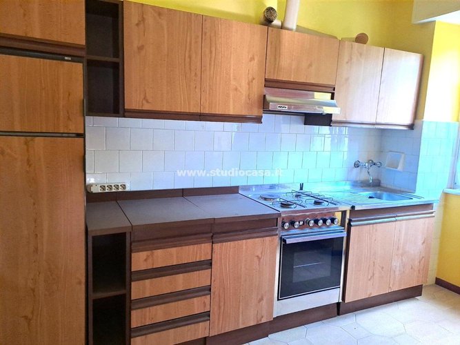 BORGHETTO MEDIOEVALE! Dossena