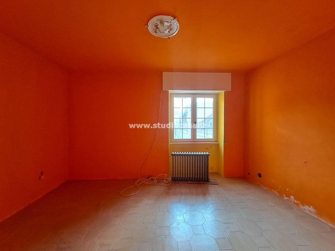 BORGHETTO MEDIOEVALE! Dossena