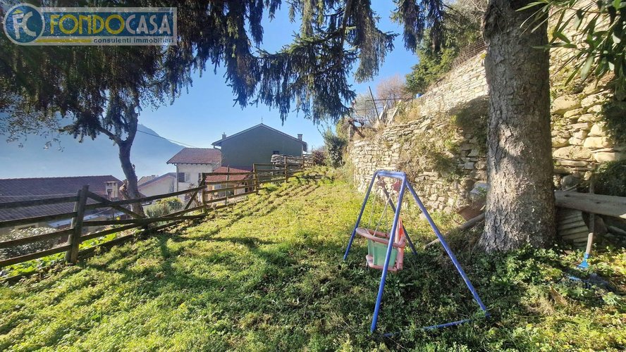 Casa indipendente Carate Urio