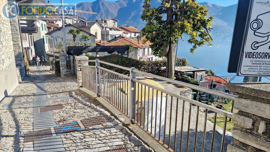 Casa indipendente Carate Urio