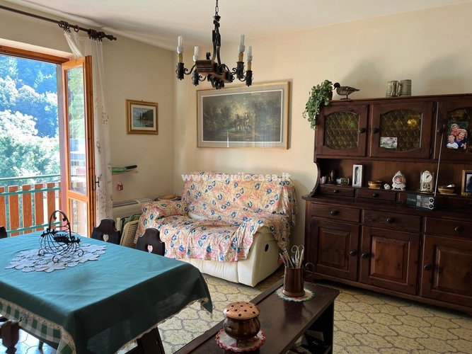 SOLEGGIATO E PANORAMICO! Algua