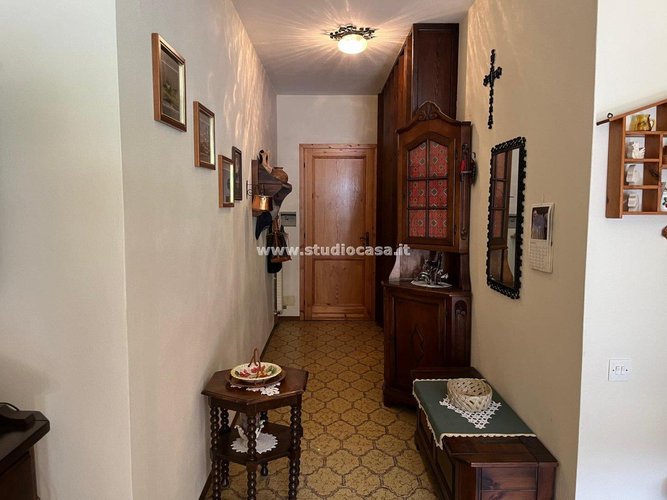 SOLEGGIATO E PANORAMICO! Algua