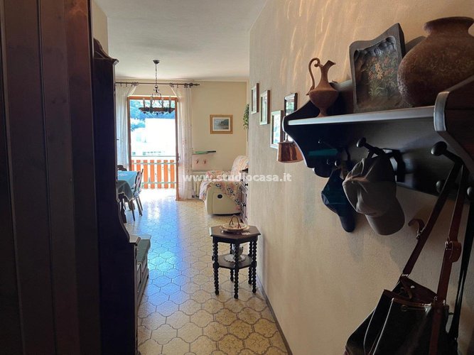 SOLEGGIATO E PANORAMICO! Algua