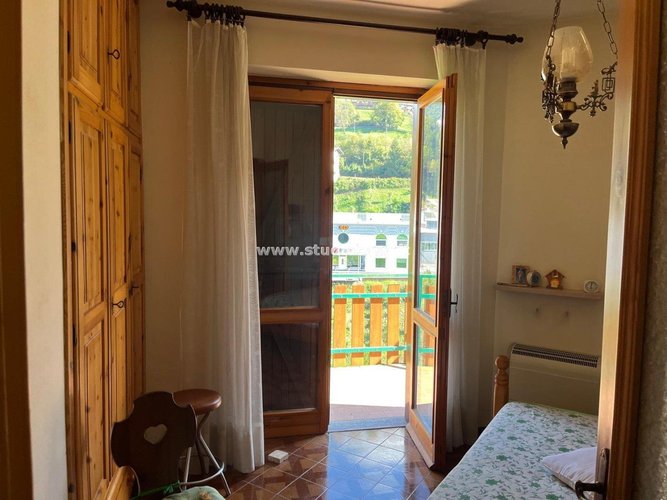 SOLEGGIATO E PANORAMICO! Algua