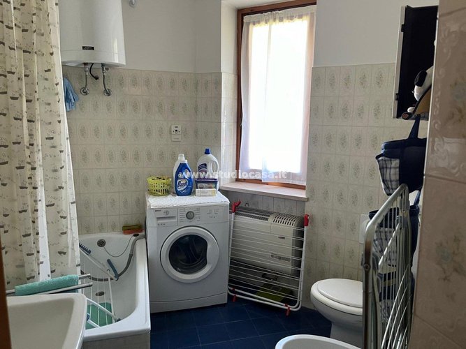 SOLEGGIATO E PANORAMICO! Algua