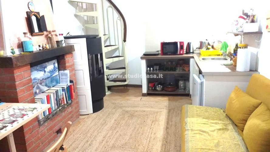 INCANTEVOLE CASETTA! 