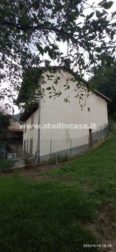 INDIPENDENTE CON TERRENO! Blello