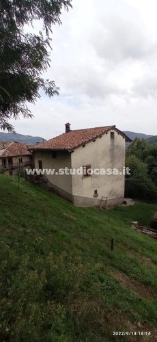 INDIPENDENTE CON TERRENO! Blello