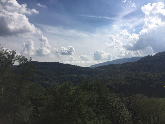 INDIPENDENTE CON TERRENO! Blello